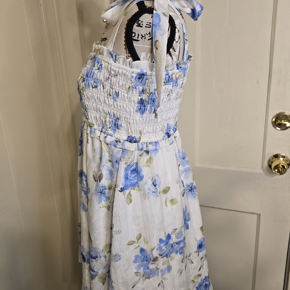 Sold Out - Picture 4 of 5